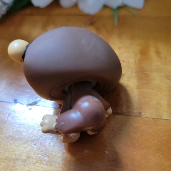 Littlest Pet Shop LPS #359 Chimpanzee Monkey Brown Cream Purple Eyes 2006 - Picture 11 of 12